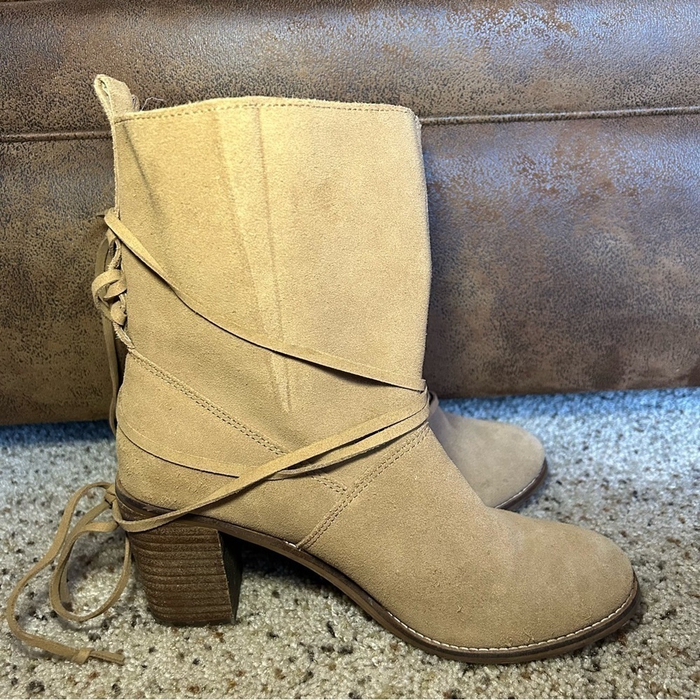 Toms Mila Brown Suede Tie Heeled Ankle Slip-On Booties Size 8.5